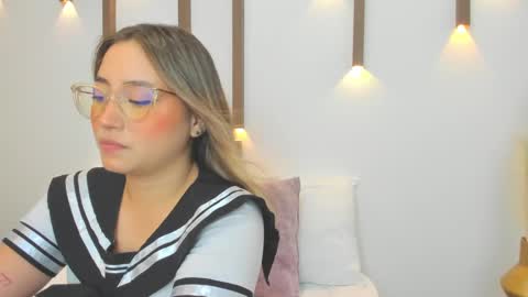 Snapshot of antonella_cutie_ chatting on 02.13.25 A N T O N E L L A online show from 02.13.25