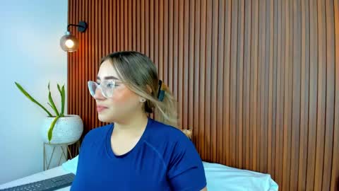 Snapshot of antonella_cutie_ chatting on 03.10.25 A N T O N E L L A online show from 03.10.25