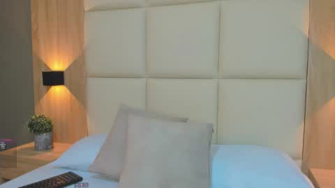 Snapshot of antonella_cutie_ chatting on 11.06.25 A N T O N E L L A online show from 11.06.25