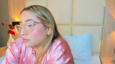 A N T O N E L L A  online show from 03.18.26