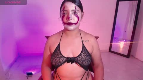 Antonella online show from 10.31.25