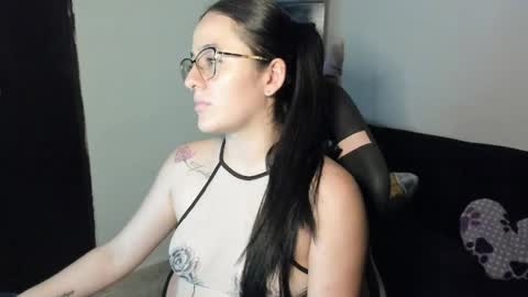 Snapshot of antonella_naughty1 chatting on 05.29.26 antonella online show from 05.29.26