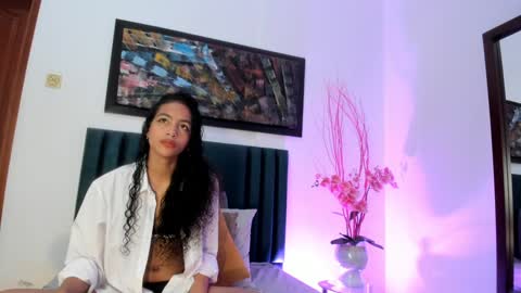 AntonellaHall  online show from 01.17.25