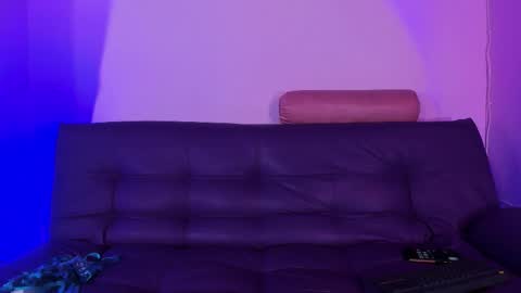 Snapshot of antonellajohnston chatting on 10.29.25 Antonellajohnston online show from 10.29.25