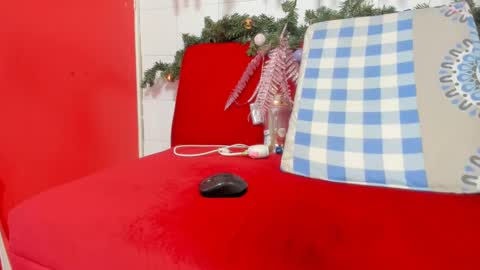 Snapshot of antonellakling_ chatting on 12.27.24 ANTONELLA online show from 12.27.24