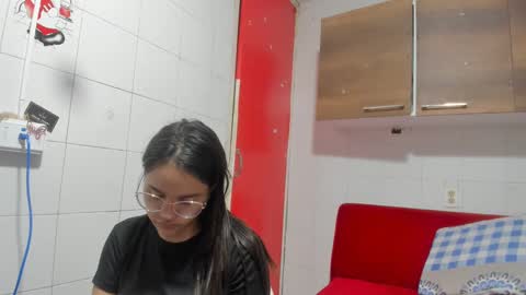 Snapshot of antonellakling_ chatting on 01.07.25 ANTONELLA online show from 01.07.25