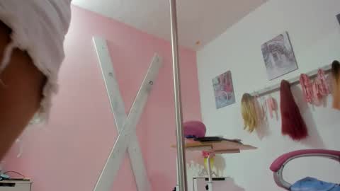 Snapshot of antonellakling_ chatting on 01.31.25 ANTONELLA online show from 01.31.25