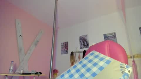 Snapshot of antonellakling_ chatting on 02.11.25 ANTONELLA online show from 02.11.25