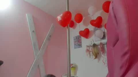 Snapshot of antonellakling_ chatting on 02.19.25 ANTONELLA online show from 02.19.25