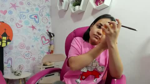 Snapshot of antonellakling_ chatting on 10.09.25 ANTONELLA online show from 10.09.25