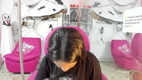 Snapshot of antonellakling_ chatting on 11.07.25 ANTONELLA online show from 11.07.25