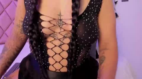 Snapshot of antonellaqueeen chatting on 10.25.25 ANTONELLE online show from 10.25.25