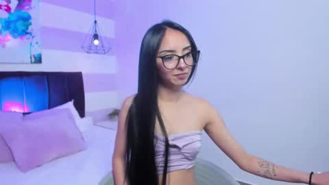 Snapshot of antonellariva_ chatting on 09.22.25 antonellariva_ online show from 09.22.25