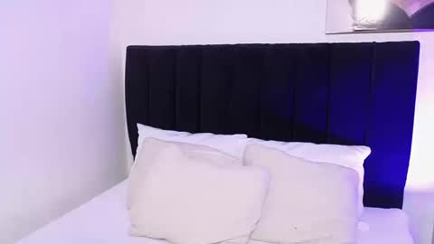 antonellariva_ online show from 03.12.26