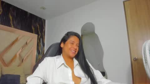 AntonellaTawer online show from 09.22.25