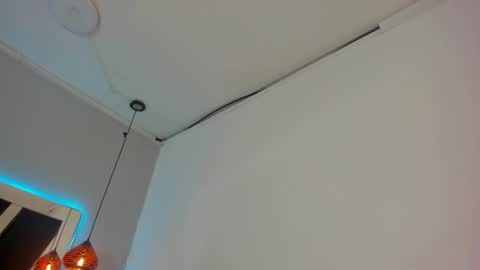 Snapshot of antonellepiercee chatting on 01.16.25 A N T O N E L L E online show from 01.16.25