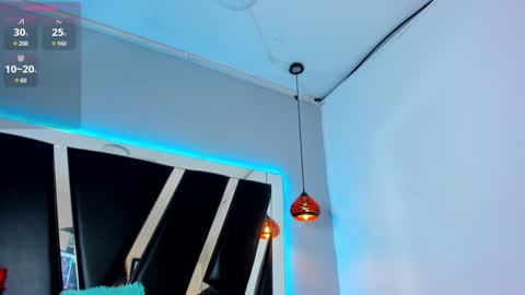 Snapshot of antonellepiercee chatting on 01.28.25 A N T O N E L L E online show from 01.28.25