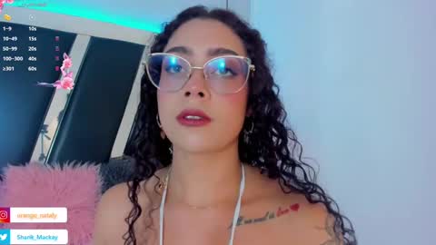 Snapshot of antonellepiercee chatting on 02.11.25 A N T O N E L L E online show from 02.11.25