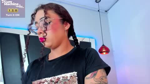 Snapshot of antonellepiercee chatting on 03.08.25 A N T O N E L L E online show from 03.08.25