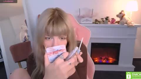 Snapshot of antonia_ferrero chatting on 10.10.25 antonia_ferrero online show from 10.10.25