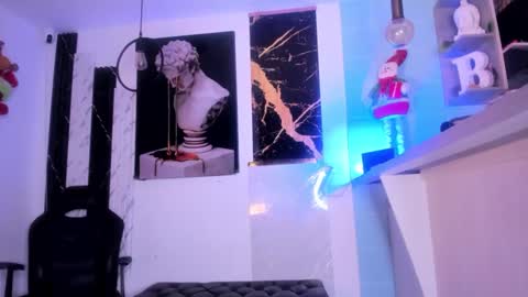 Snapshot of antoniomancinin chatting on 12.18.24 brendan and stiiven online show from 12.18.24