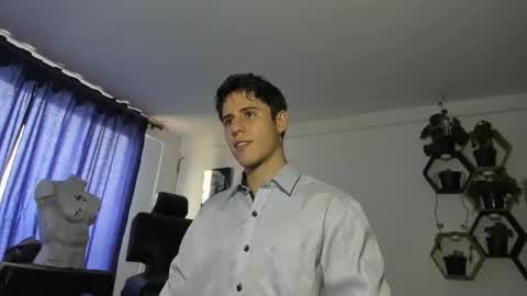 Snapshot of antonnello_ chatting on 03.04.25 antonnello_ online show from 03.04.25