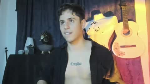 Snapshot of antonnello_ chatting on 09.09.25 antonnello_ online show from 09.09.25