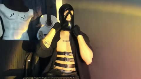 Snapshot of antonnello_ chatting on 10.08.25 antonnello_ online show from 10.08.25