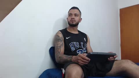 Snapshot of antony_smithh chatting on 02.05.25 antony_smithh online show from 02.05.25