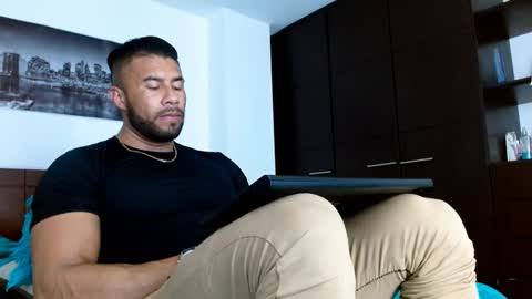 Snapshot of antonydangelo chatting on 01.12.25 ANTONY D ANGELO online show from 01.12.25