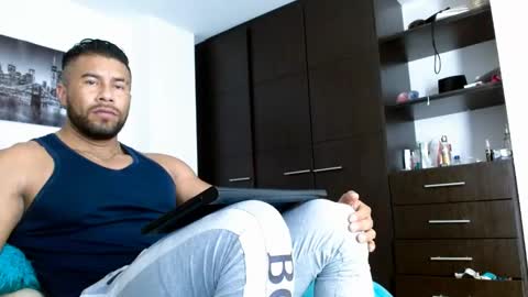 Snapshot of antonydangelo chatting on 01.14.25 ANTONY D ANGELO online show from 01.14.25