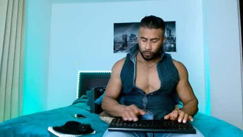 Snapshot of antonydangelo chatting on 01.24.25 ANTONY D ANGELO online show from 01.24.25