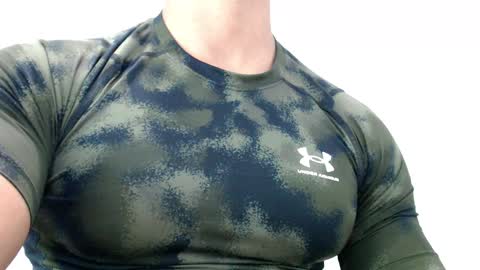 Instagram miguelangel1802  online show from 03.30.26