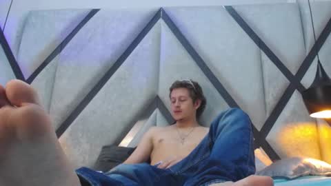 Snapshot of antthony_kings chatting on 10.28.25 Anthony King online show from 10.28.25