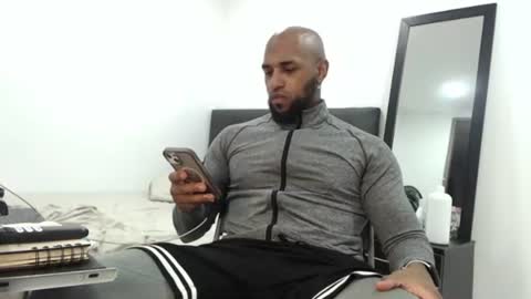 antwanblack11 online show from 10.01.25