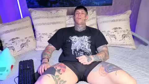 Tom online show from 11.12.25