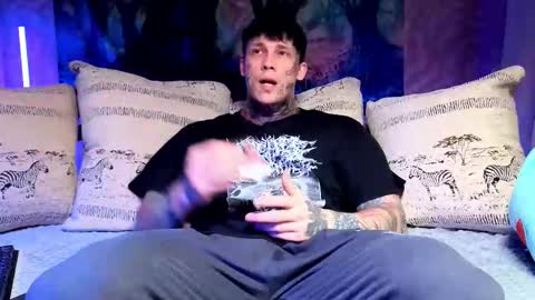 Tom online show from 12.18.25