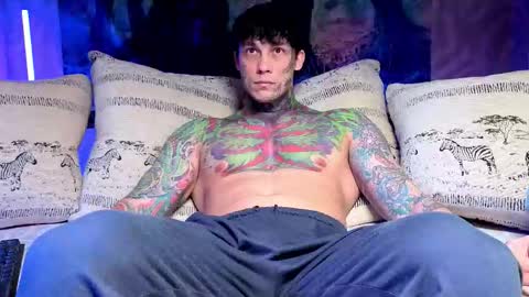 Tom online show from 01.10.26