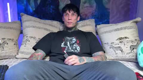 Snapshot of anubisgod88 chatting on 01.17.26 Tom online show from 01.17.26