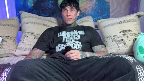 Snapshot of anubisgod88 chatting on 01.19.26 Tom online show from 01.19.26