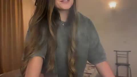 Snapshot of anuetta chatting on 07.28.26 Aneutta online show from 07.28.26