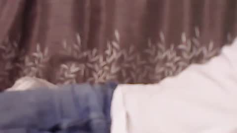 Snapshot of anupam373 chatting on 11.25.25 anupam373 online show from 11.25.25