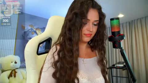 Snapshot of anutka_chocolatee chatting on 05.19.26 Anna online show from 05.19.26