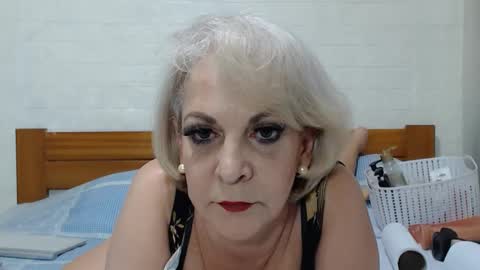 Snapshot of any_cat chatting on 10.21.25 ANY CAT online show from 10.21.25