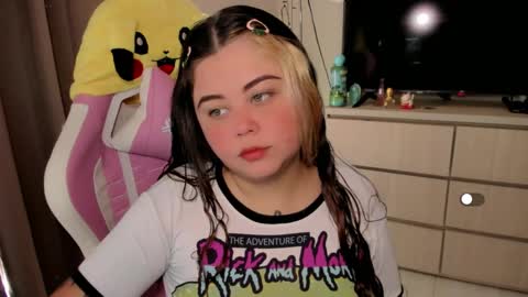   Independent model  online show from 03.22.26