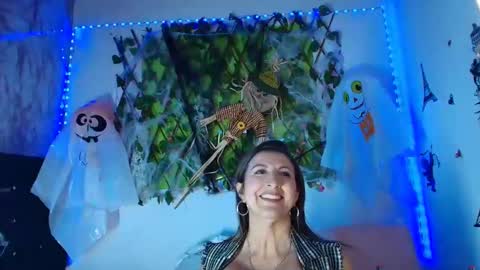 Snapshot of any_mour chatting on 10.25.25 any mour online show from 10.25.25