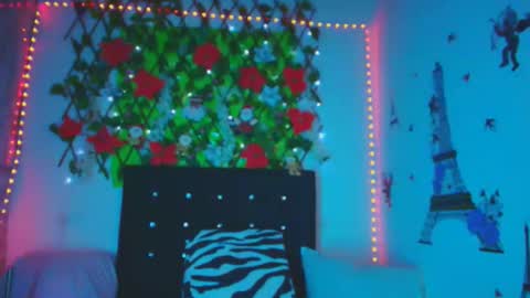 any mour online show from 12.21.25