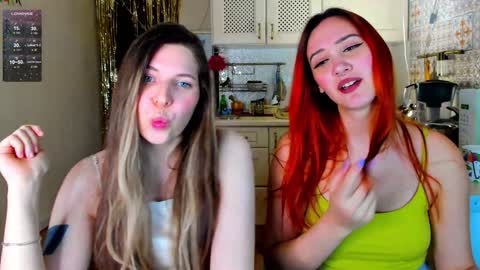 Snapshot of anya_seven chatting on 12.22.24 Anya online show from 12.22.24