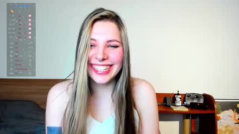 Snapshot of anya_seven chatting on 03.03.25 Anya online show from 03.03.25