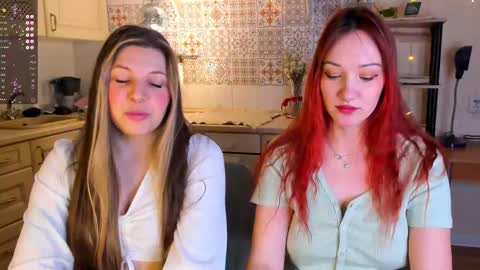 Snapshot of anya_seven chatting on 03.08.25 Anya online show from 03.08.25